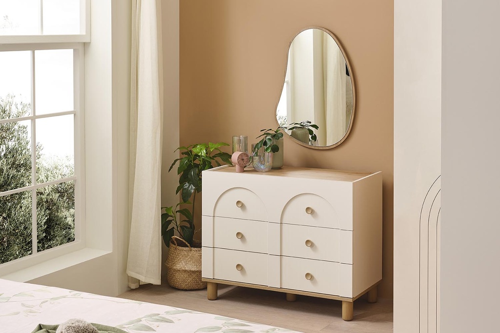 LOUIS DRESSER