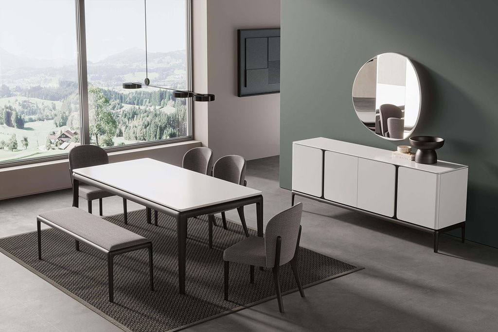 LUCCA TABLE
